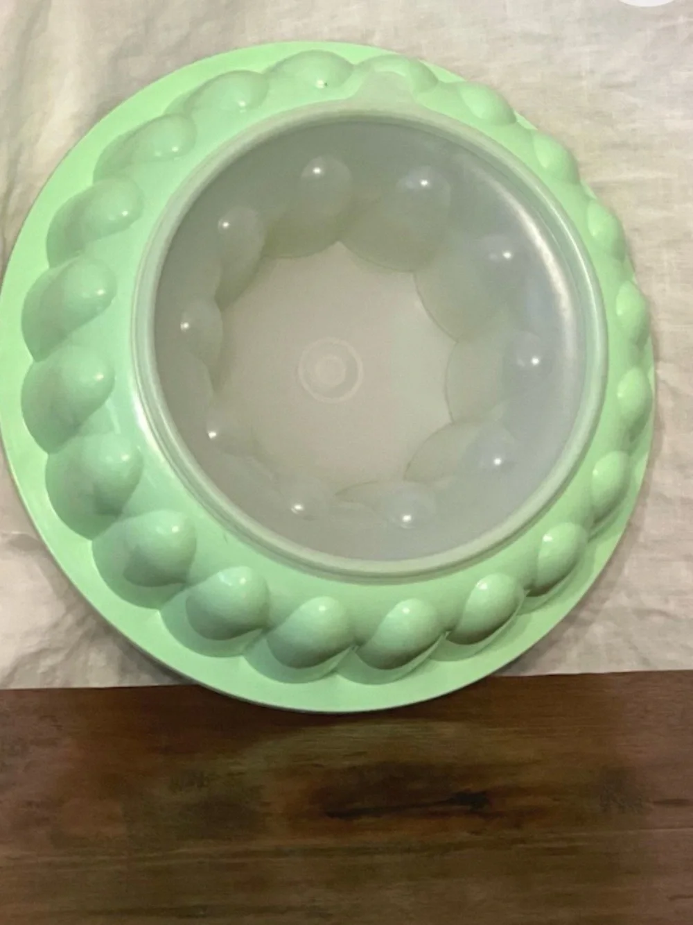 Vintage Tupperware 3- piece jello-o mold #1201,1202,1203